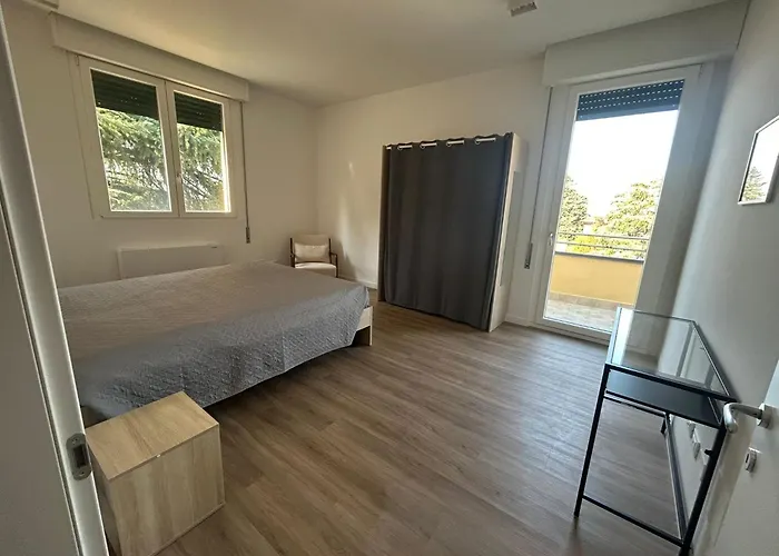Daisy Garden 1, By Short Holidays Appartement Bologna